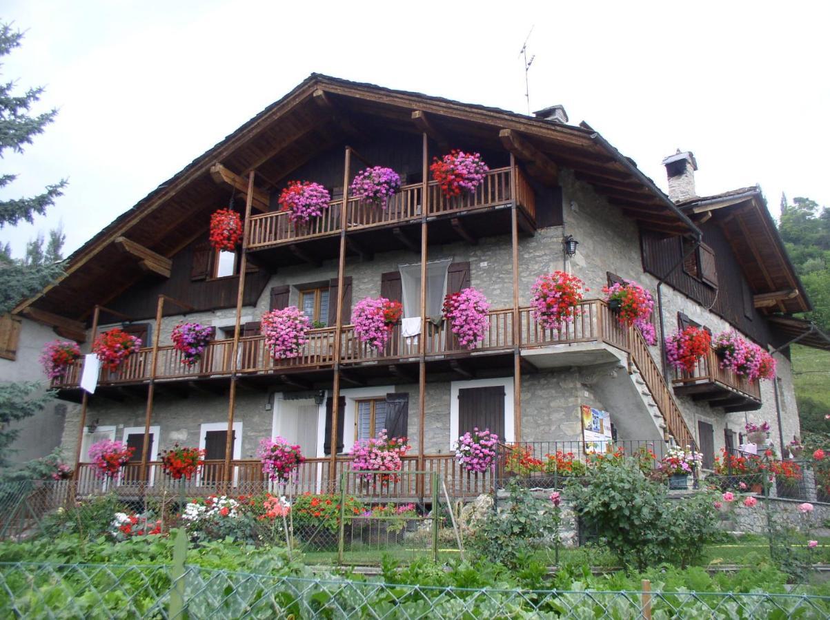 B&B Lo Van - Camere Al Verde Villaggio Di Rumiod Сен-П'єрр Екстер'єр фото